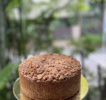 Walnut Crumble Travel Cake